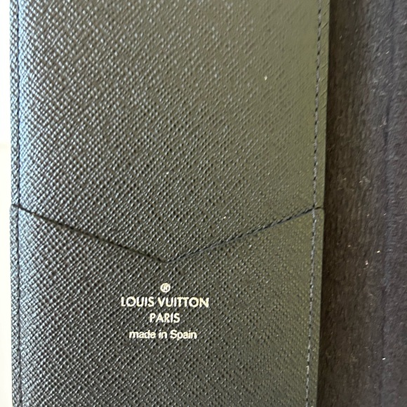 Louis Vuitton Damier Graphite Canvas iPhone Wallet Folio Case - Picture 5 of 10